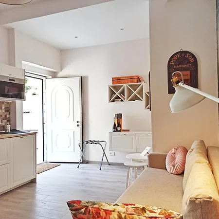 Colleoni 19 Parigi, Superior Con Corte Privata * تْشيفيتانوفا ماركي