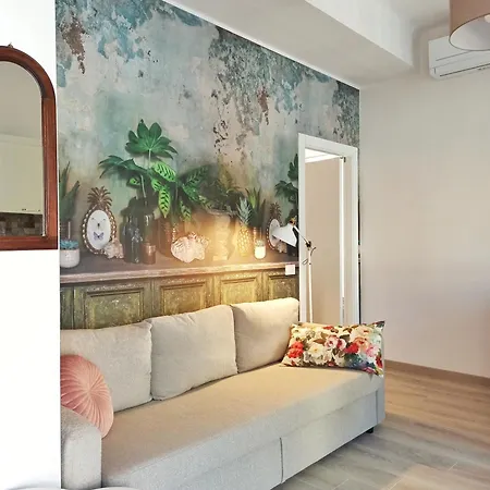 Colleoni 19 Parigi, Superior Con Corte Privata شقة *