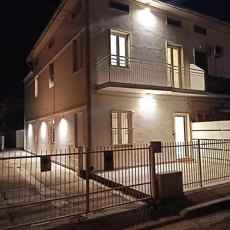 Apartamento Colleoni 19 Parigi, Superior Con Corte Privata *