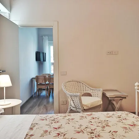 Colleoni 19 Parigi, Superior Con Corte Privata Apartment